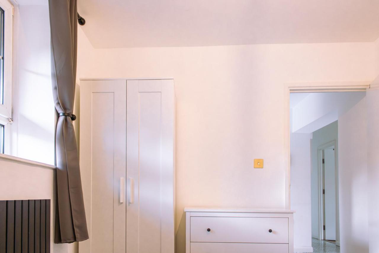 Nice 4 Bedroom Apartment Near City Centre 2-Min Walk To Metro !! Business & Family Friendly!! Лондон Екстер'єр фото